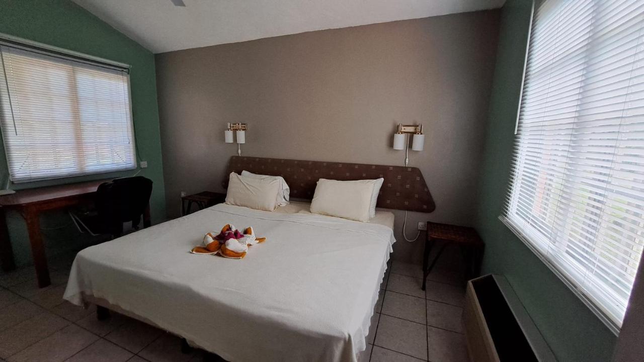 Kootney Resorts Portsmouth 外观 照片